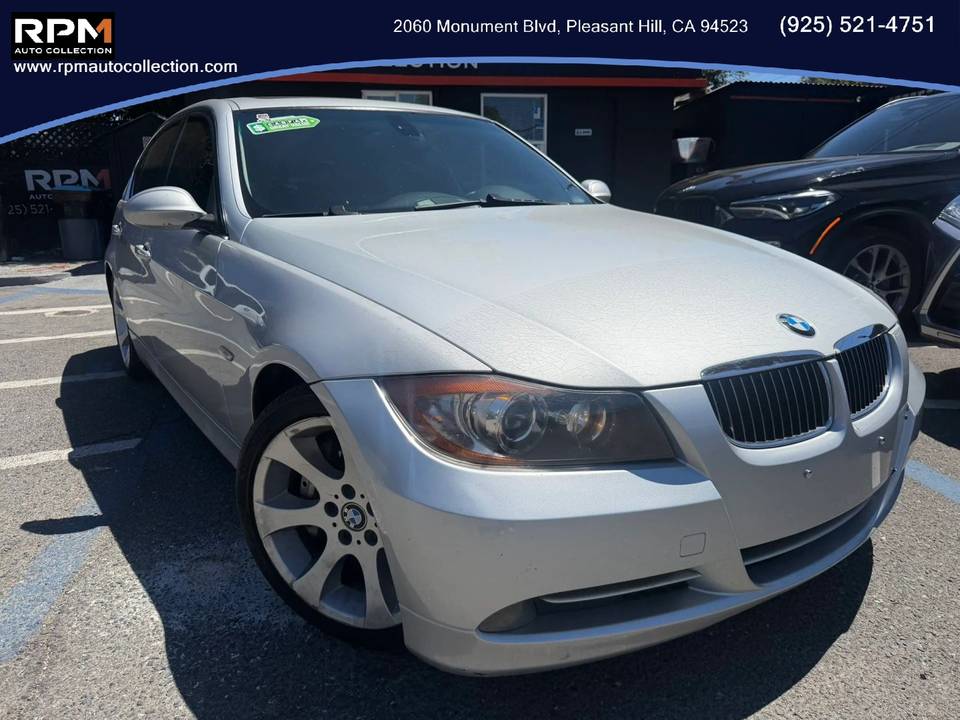 The 2007 BMW 3 Series The 2007 BMW 3 Series